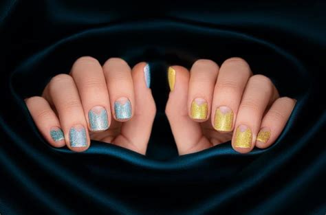 40 Stunning Blue and Gold Nails for a Luxurious Mani