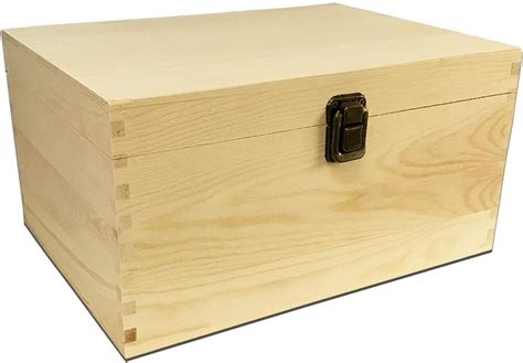 Large Unfinished Wood Box With Hinged Lid And Front Clasp For Arts