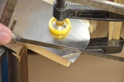 Shaping and sharpening round scrapers - Paul Sellers' Blog