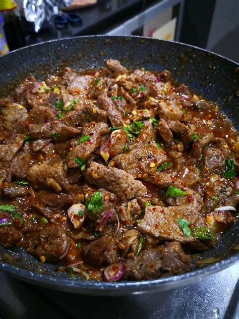 Chef Kongsi Resipi Daging Goreng Thai Yang Sedap Mudah Masak