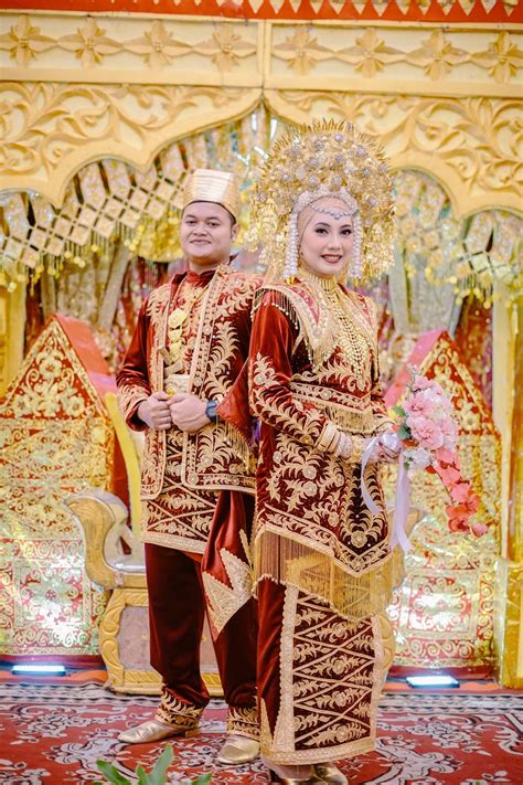 INTIP PROSESI PERNIKAHAN ADAT PADANG MINANGKABAU Catering Dan