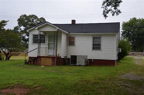 616 S Main St Jonesville SC 29353 Realtor