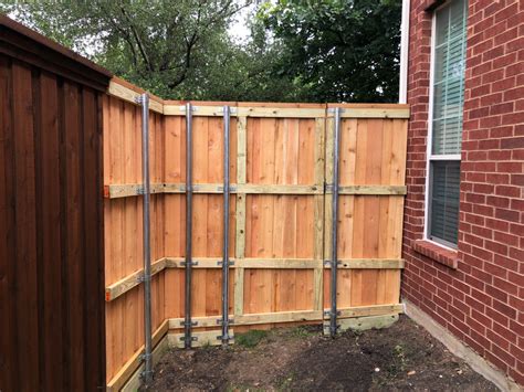 Build New Fence Cedar The Colony Texas Plano Frisco Mckinney Celina Prosper Классический Сад