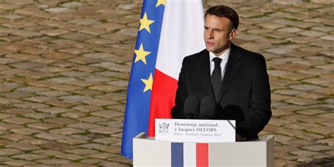 Hommage Jacques Delors Emmanuel Macron Salue La M Moire De Celui