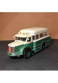 Camion miniature BERLIET TLR Dépanneuse de Bus RATP Hachette 1 43