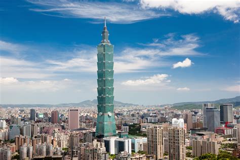 10 Iconic Skyscrapers (with Map & Photos) - Touropia