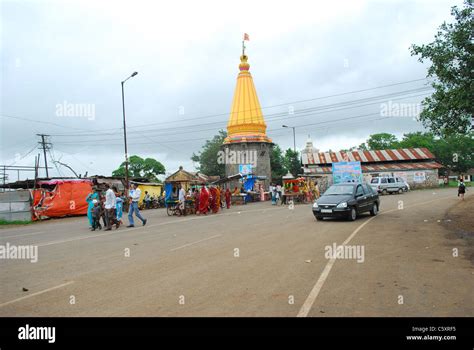 Dehu tukaram maharaj temple hi-res stock photography and images - Alamy