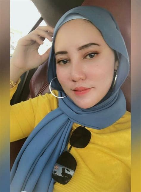 Pin Oleh Pemburu Gadis Supergirl Di C Gadis Berhijab Gaya Hijab