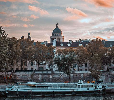 Le Panthéon depuis la Seine Admire Paris