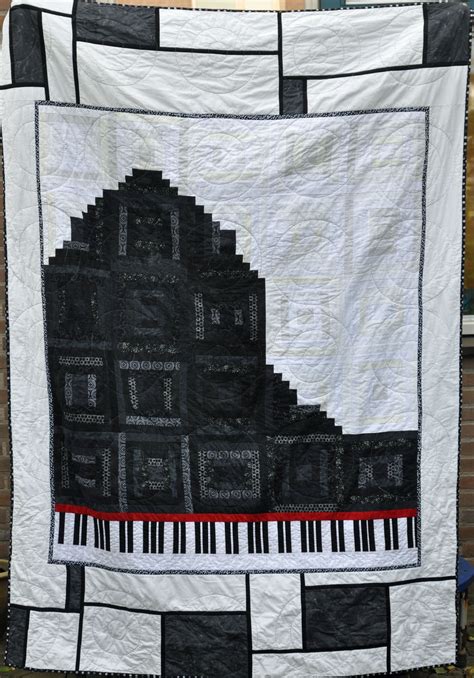 Finally Finished His Piano Quilt Log Cabin Quilts It Is Finished