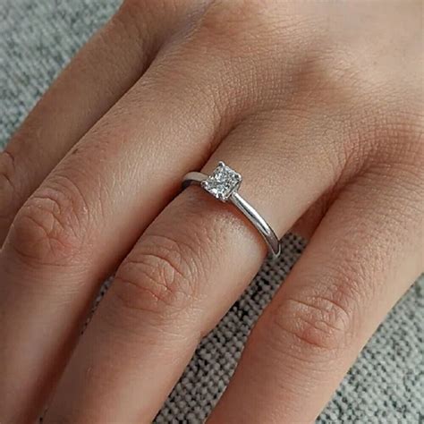 Bague De Fian Ailles Solide 950 Platine 0 50 Ct IGI GIA Cr E