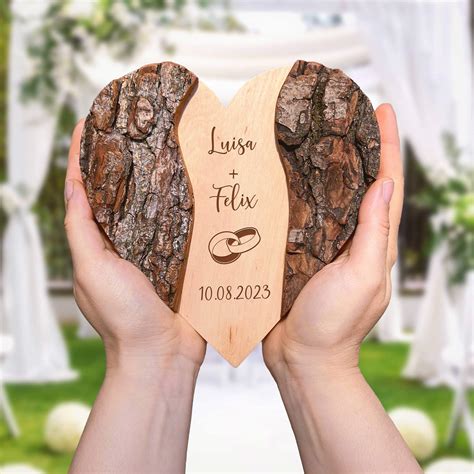 Personalisiertes Holz Herz Mit Gravur Zur Hochzeit Herzen