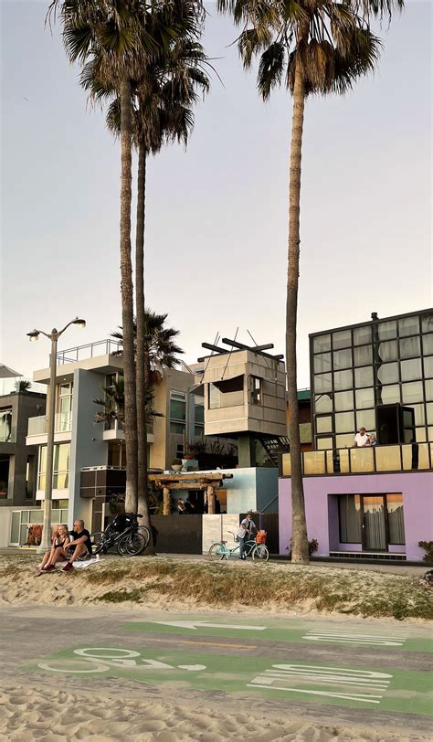 Venice Beachs Norton House A Frank Gehry Masterpiece Archeyes