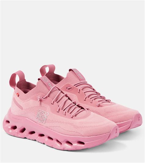 x On Cloudtilt sneakers in pink - Loewe | Mytheresa