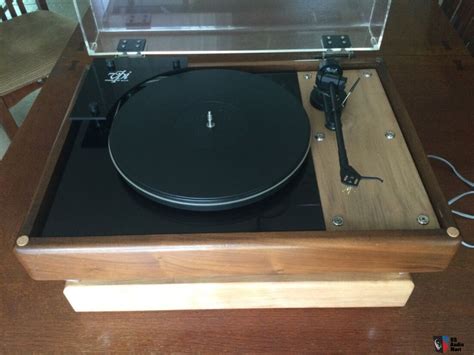 VPI HW 19 Mark III Turntable With Linn Basik Plus Tonearm For Sale UK