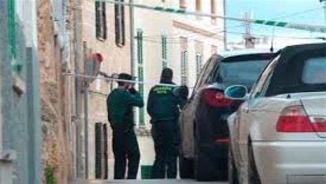 La Guardia Civil Reduce Al Joven De 20 Años Atrincherado En Su Casa Con