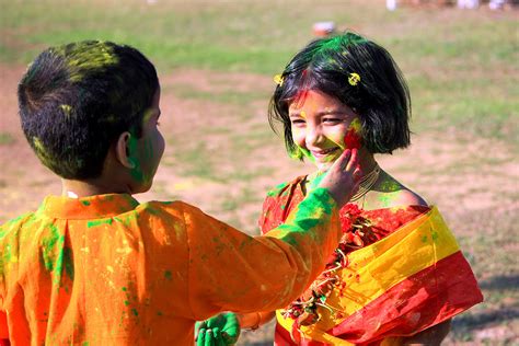 Holi 2021: Celebration, History, customs, and traditions ~ White Paper Post