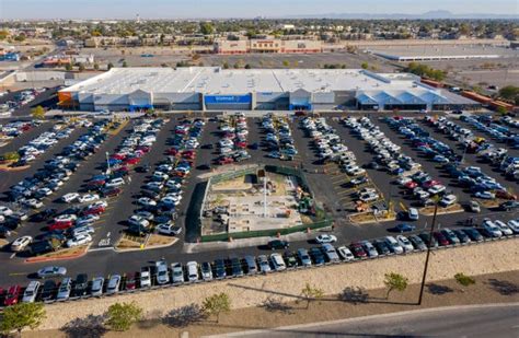 El Paso Walmart Reopens After Mass Shooting