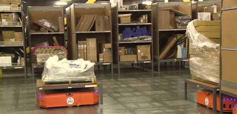 Inside the Amazon Warehouse, The Robots Are Happy (video) | The Digital ...