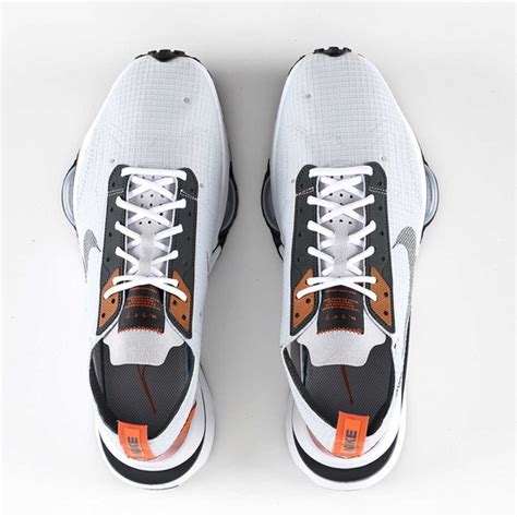 Buy Air Zoom Type Se For Na 00 On