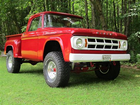 1968 Dodge Power Wagon | Old dodge trucks, Dodge trucks, Dodge