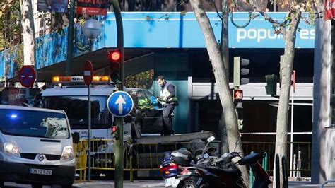 El detenido por empotrar su coche en la sede del PP quería atentar