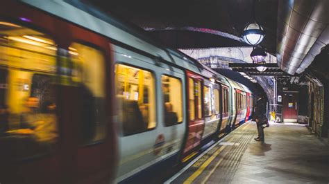 Parigi Nella Metro I Tornelli Diventeranno Turbine Eoliche