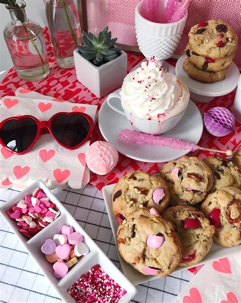 Valentine's Day Cookies. - DomestikatedLife