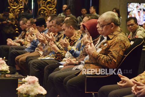 Bank Bjb Catatkan Laba Rp Triliun Di Tahun Republika Online