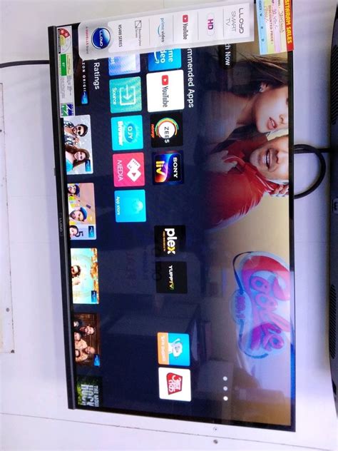 Wall Mount Lloyd 32 Inch Smart Led Tv At 17500 In Mumbai ID