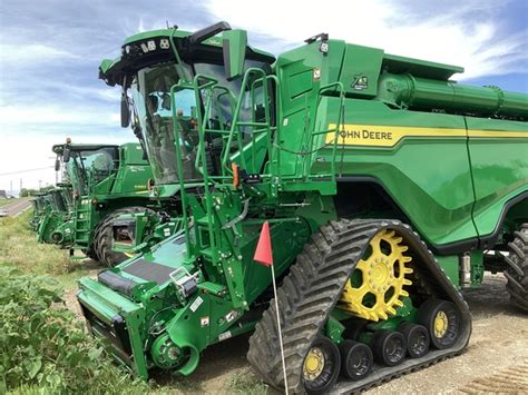 2020 John Deere X9 1100 Combines Class 9/10 for Sale | Tractor Zoom