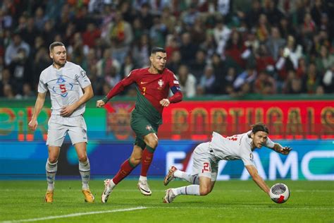 Portugal vs Suecia horario dónde ver y formaciones