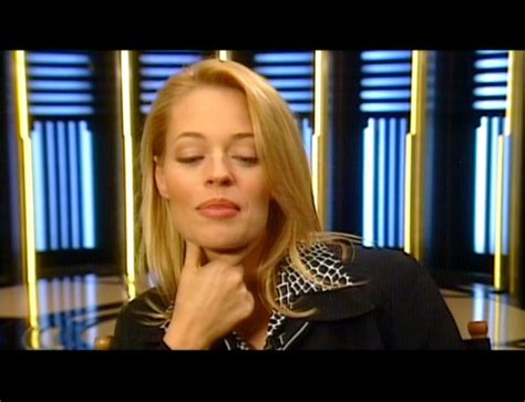 Voyager Time Capsule Seven Of Nine Jeri Ryan Image 16862401 Fanpop