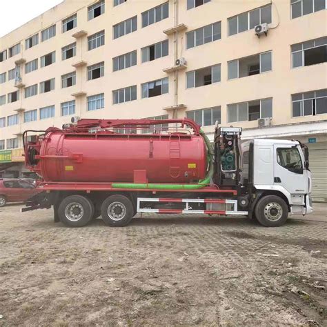 Dongfeng Chenglong Jetting Vacuum Truck Sewer Dredging Vehicle Vacuum