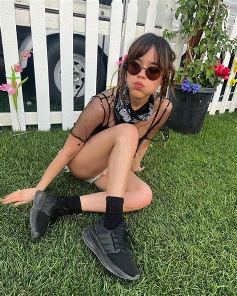 Jenna Ortega Looks Leggy In Her Tiny Daisy Dukes At Coachella