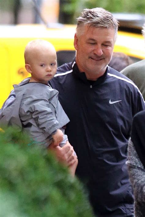 alec-baldwin-out-in-nyc-with-son-rafael - Growing Your Baby