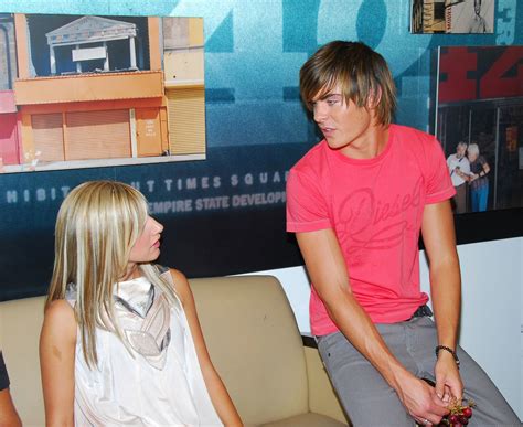 Zashley - Zac Efron & Ashley Tisdale Photo (808752) - Fanpop