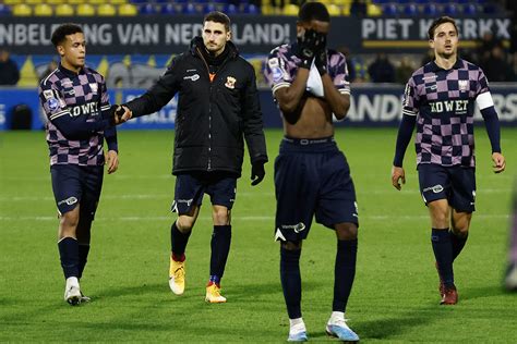 Go Ahead Eagles Onderuit In Waalwijk Go Ahead Eagles