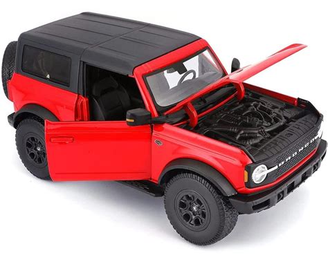 Maisto International 118 Diecast Se 2021 Ford Bronco Wildtrak 2dr