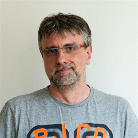 Miroslav Perović – Medium