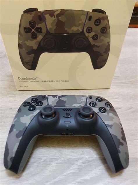 Ps5 Dualsense 無線控制器 灰迷彩 盒裝說明書皆有 電玩遊戲相關 主機配件與周邊商品 手把控制器在旋轉拍賣