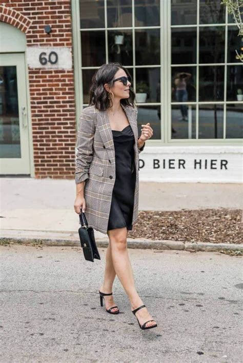 Chic Blazer Outfits That Prove You Need One In Your Closet