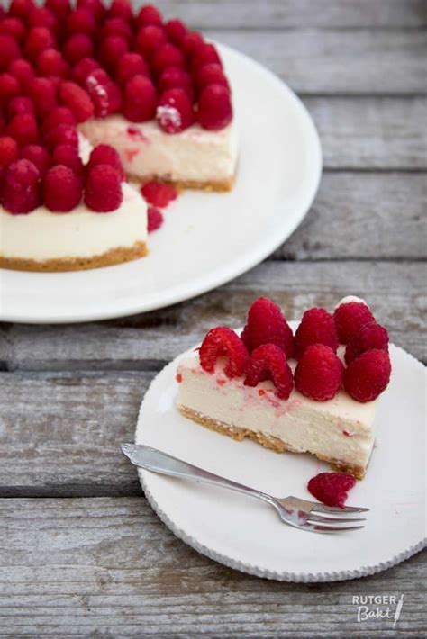 Recept Witte Chocoladecheesecake Met Frambozen Rutger Bakt