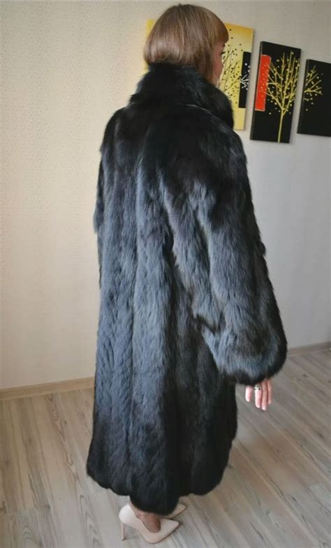 Pin By Francesca Hearne On Things To Wear Fur Coat Coat Fur