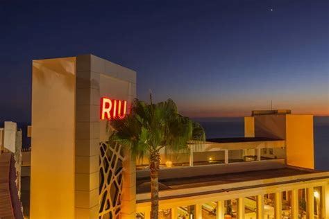 Hotel riu palace aruba Stock Photos, Royalty Free Hotel riu palace ...