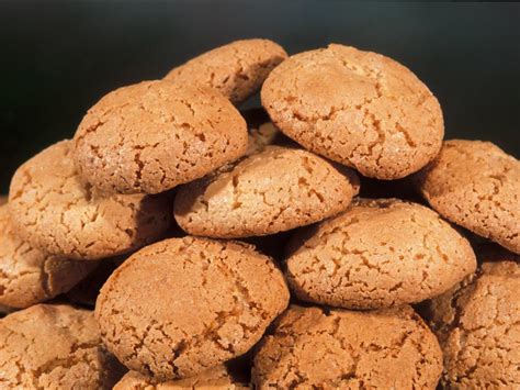 Amaretti Con Ricetta Di De Riso Le Ricette Di Dolci It