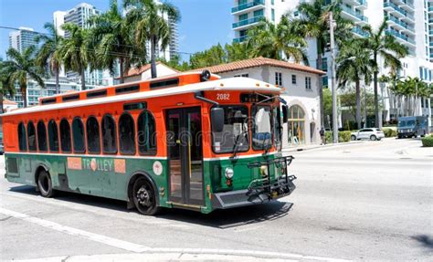 Miami Beach Florida Usa April Miami Trylley Bus Public