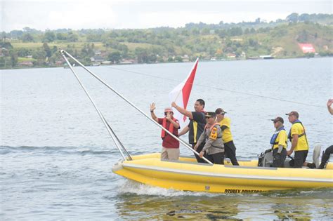 Hadir Di Ajang F1 Powerboat 2024 Menpora Dito Naik Kapal Boat Pimpin