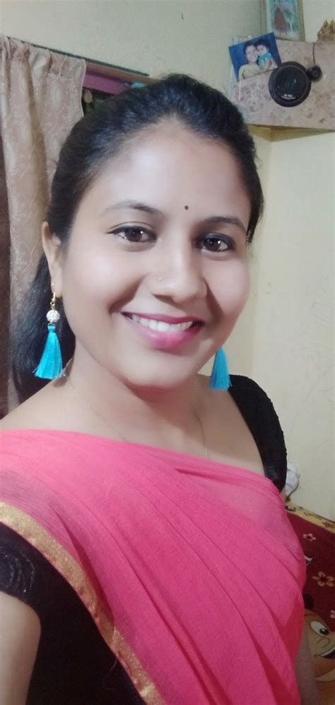 Pin By Youtuber Vlogger On Ronak Fashion Saree Hoop Earrings