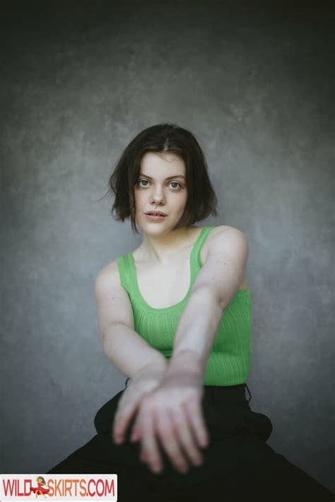 Georgie Henley Nude Leaked Photo